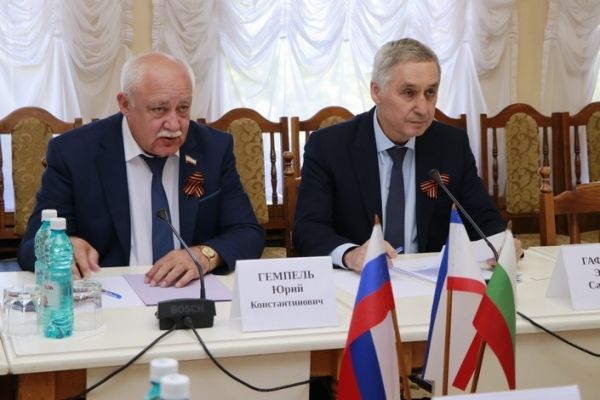 В Крыму работает делегация из Болгарии