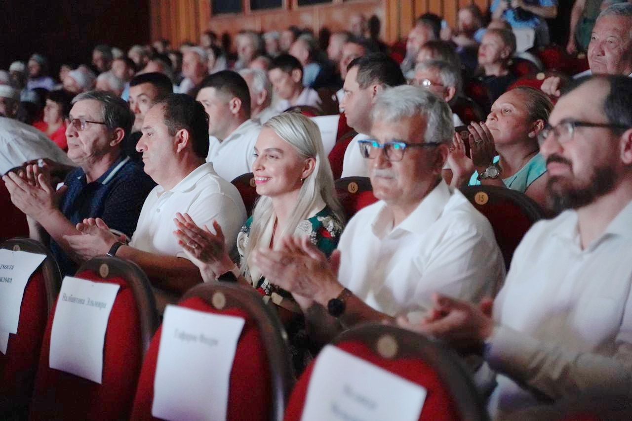 В Симферополе презентовали фильм в честь юбилея муфтия мусульман Крыма и Севастополя