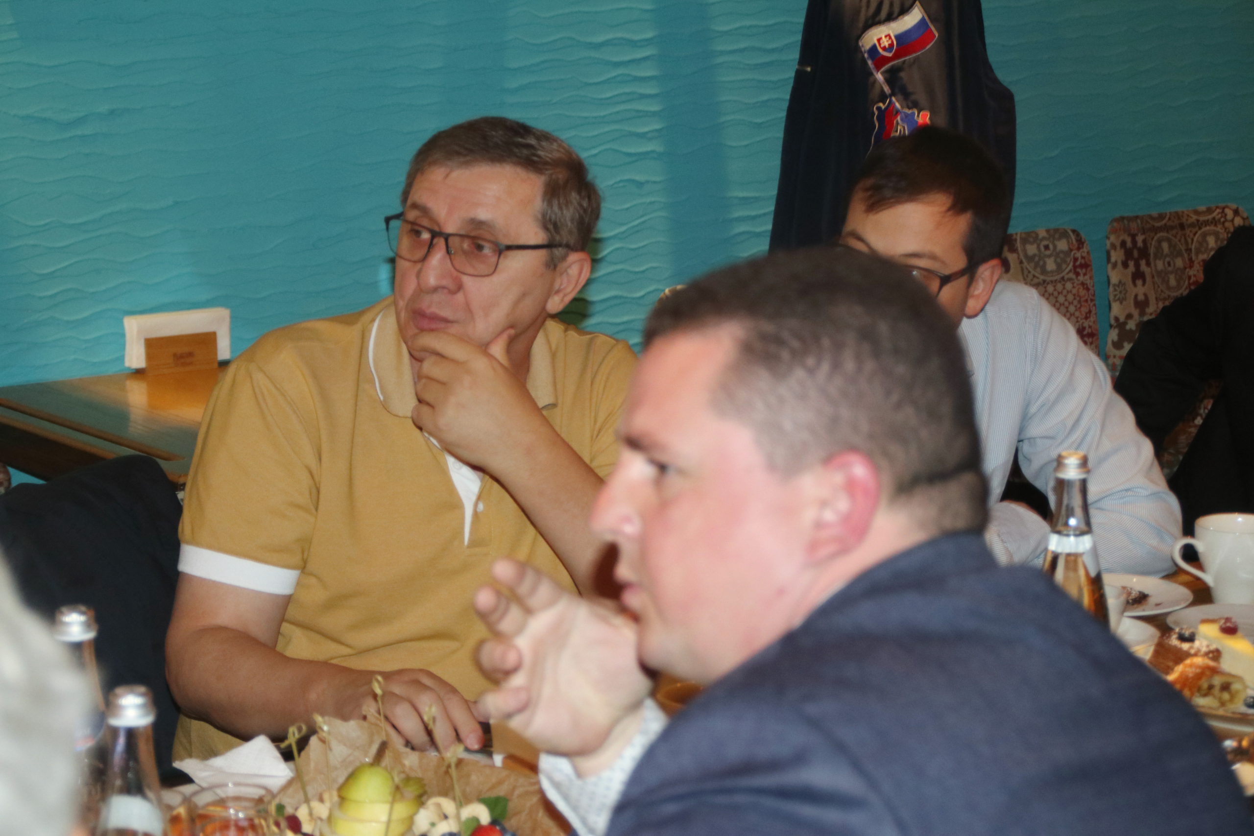В Крым приехали иностранные наблюдатели за ходом референдумов