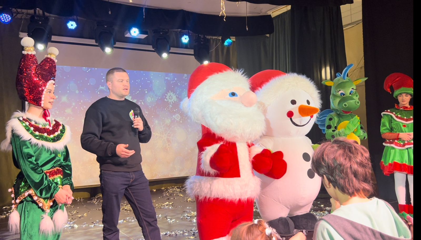 «Команда возможностей» устроила для детей Крыма новогодний праздник