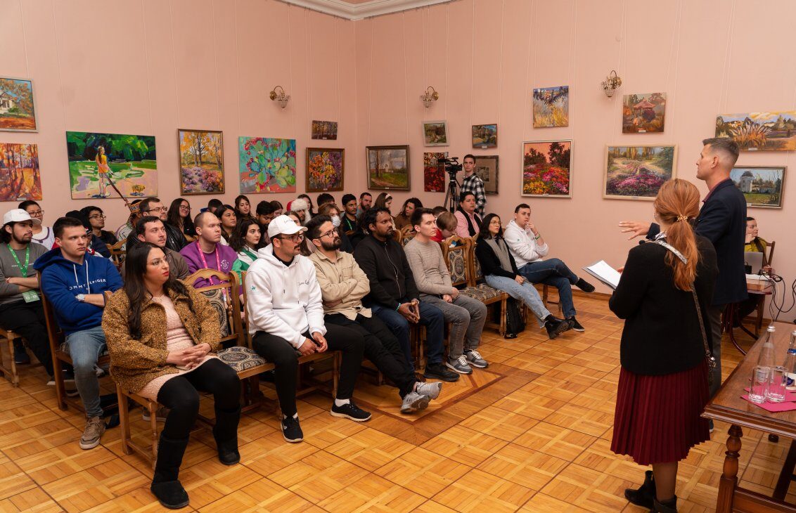 КФУ имени В.И. Вернадского посетили иностранные участники Всемирного фестиваля молодёжи