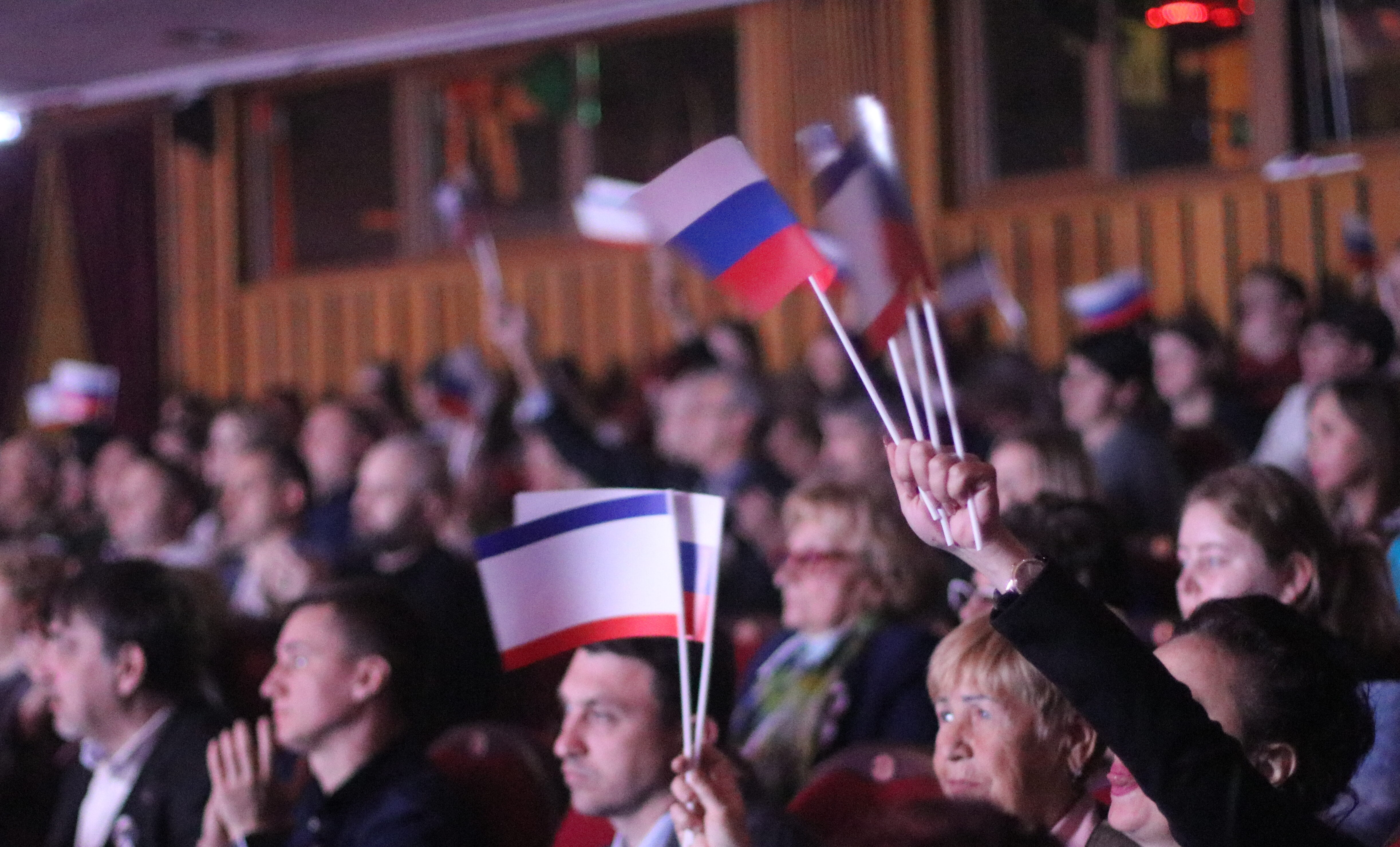 «Мы держали строй». В Крыму прошёл Гражданский форум «10 лет в России»