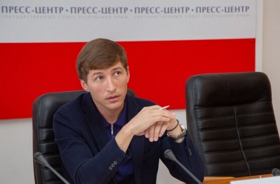 В Крыму будут развивать электронные сервисы и переводить печатные СМИ в цифровой формат